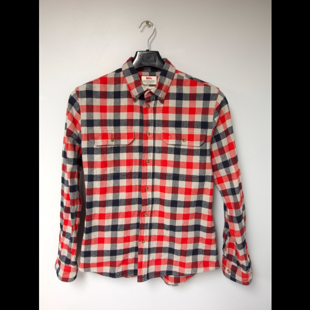 Fjallraven Skog Plaid Flannel Shirt Mens XL Slim Fit Red Navy Cream